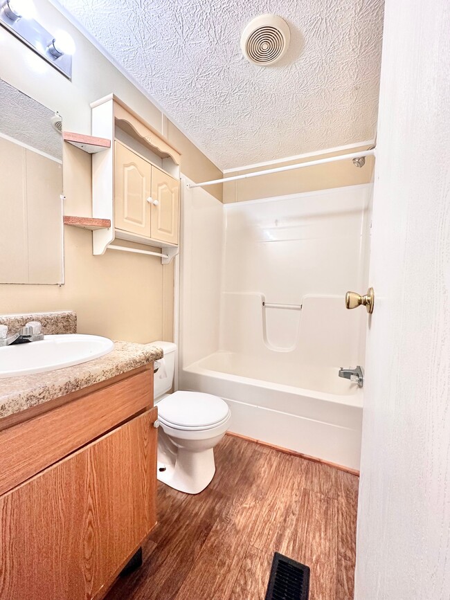 Photo - 1255 Liberty St