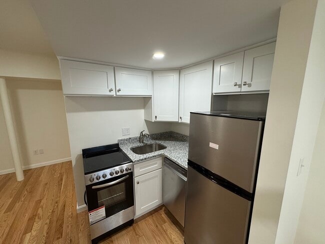 Photo - 1725 Commonwealth Ave Unit 5