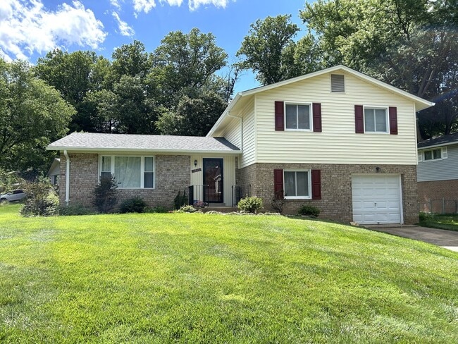 Building Photo - Coming Soon - Fabulous Detached Home in Robinson HS Pyramid!!