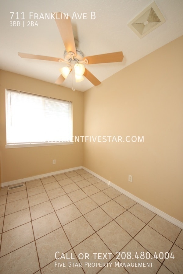 Photo - 711 Franklin Ave