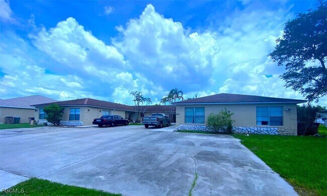 Photo - 521 NE 24th Pl Townhome