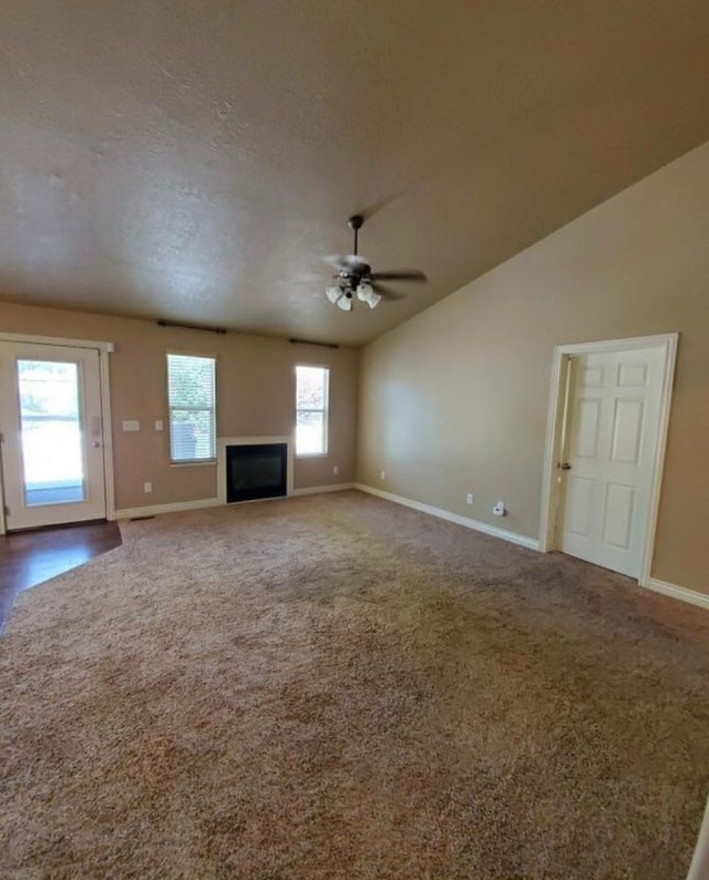 Photo - 785 Sage Dr