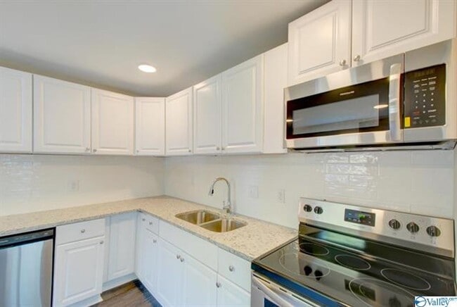 Photo - THREE BEDROOM / 1 1/2 BATH HOME