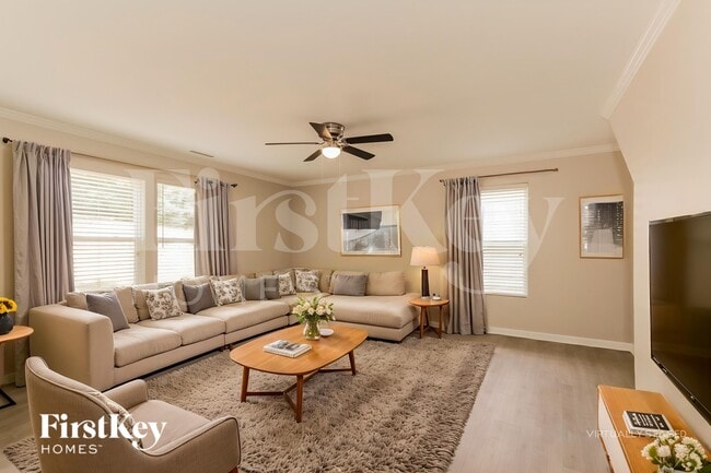 Photo - 2013 Dunsmore Ln