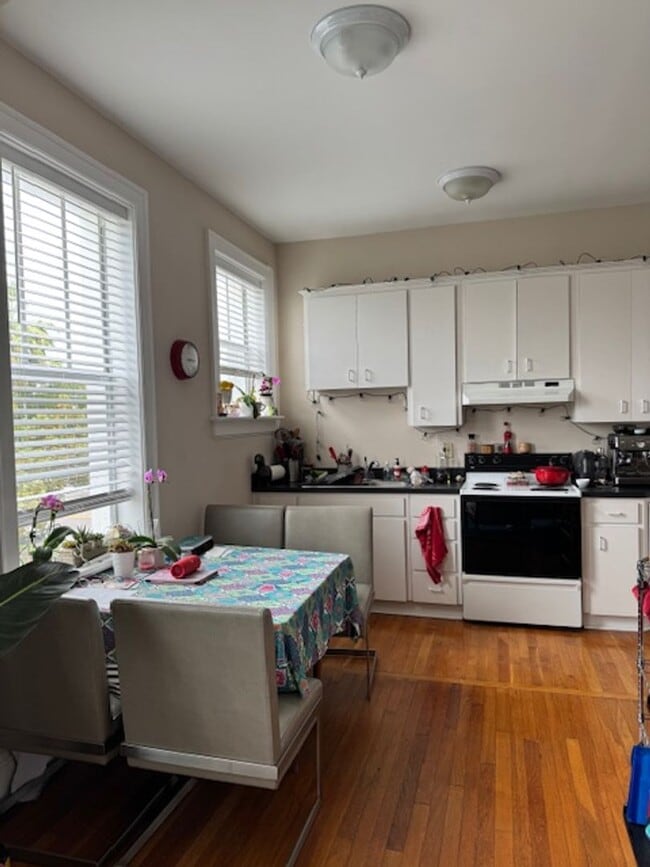 Photo - The Ritz Unit R 08