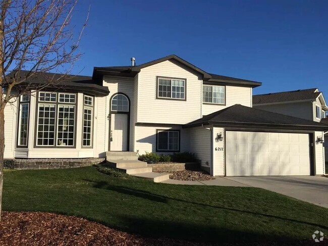 Building Photo - Coming Soon – Spacious 4 Bed, 3.5 Bath Hom... Rental