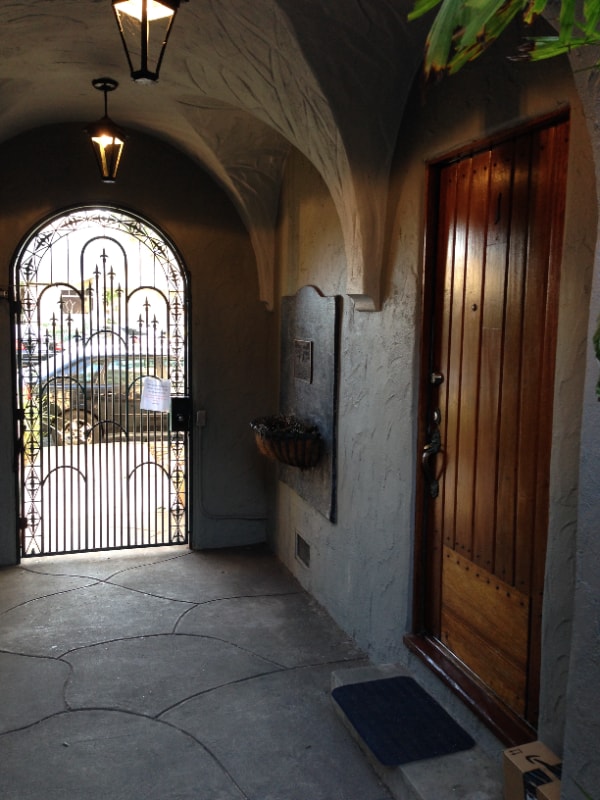 Photo - 635 E 9th St Unidad 4