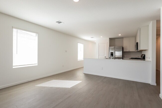 Photo - 1818 Musk Rose