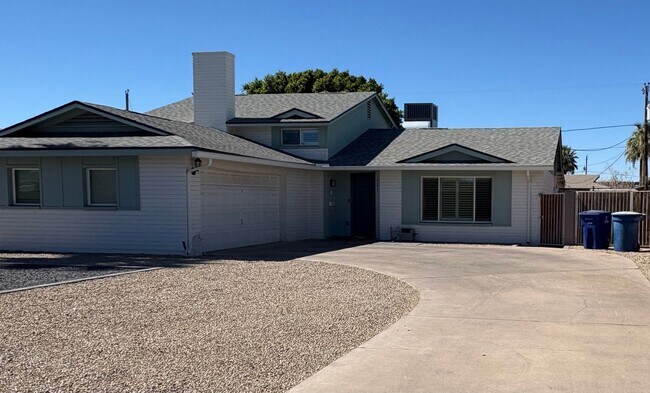 Building Photo - Spacious 5-bedroom home near ASU!