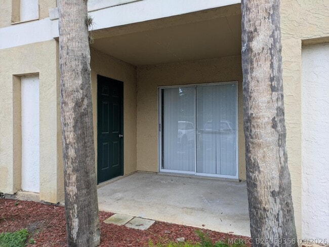 733 Riverside Dr Unit 1214