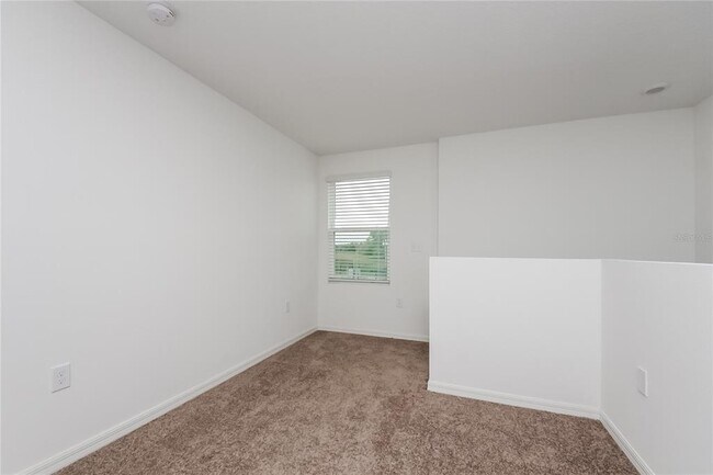 Photo - 126 Hidden Lk Lp