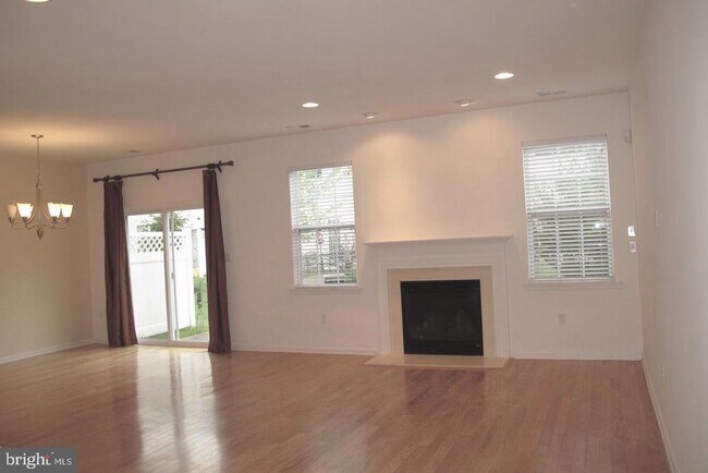 Photo - 57 Haddon Ct