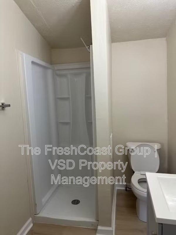 Photo - 789 Wayside Rd Unidad 2