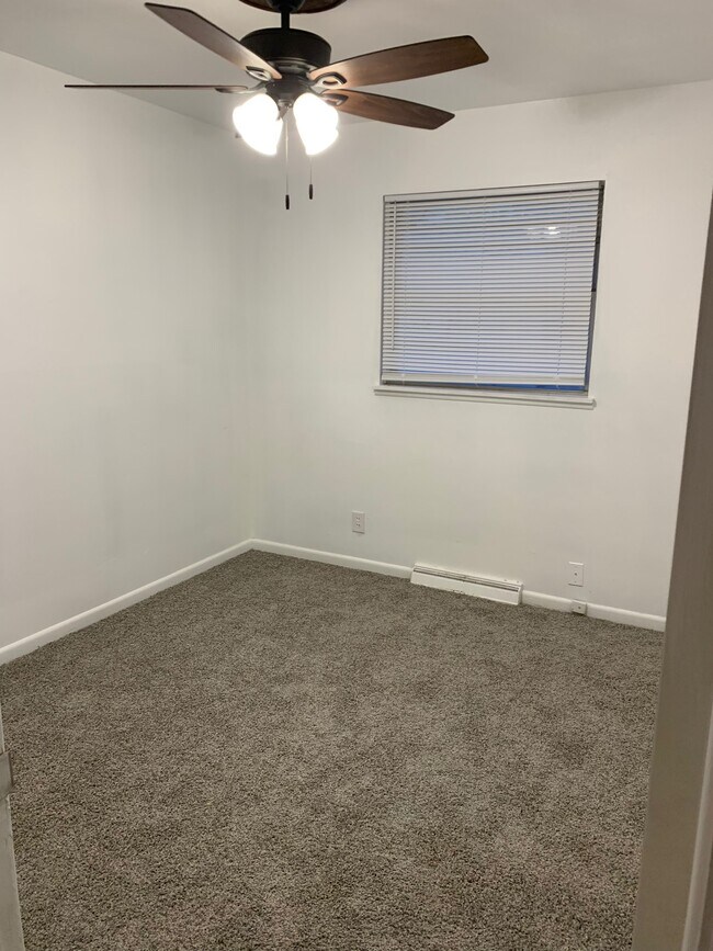 1041 E Main St Rental House Rental in Cushing, OK