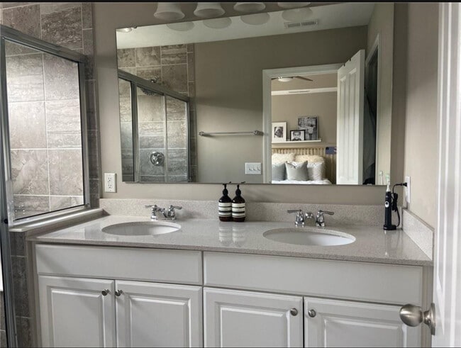 Photo - 9054 Mercer Dr