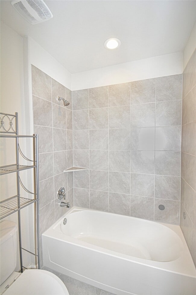 Photo - 1303 Keaton Ct