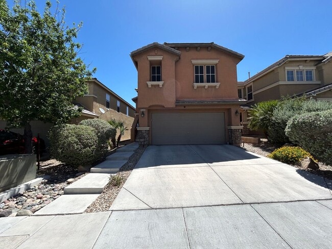 Building Photo - Desirable Split-Level 4-Bedroom Home in Southwest!