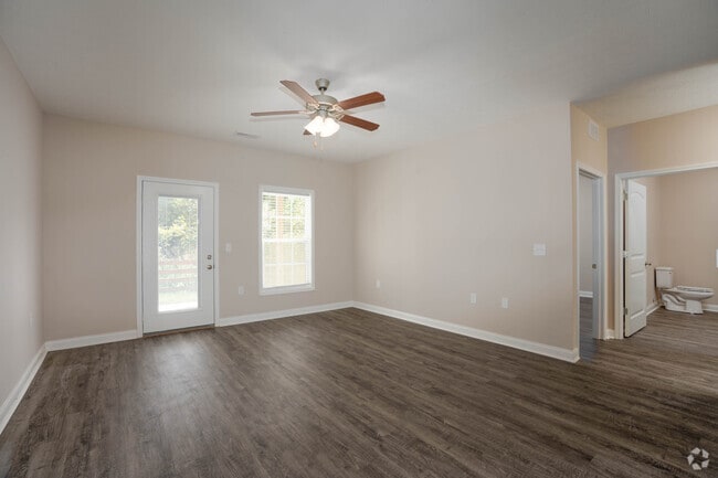 2BR 2B livingroom