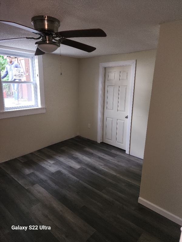 Photo - 156 Oak St Unit 1st floor