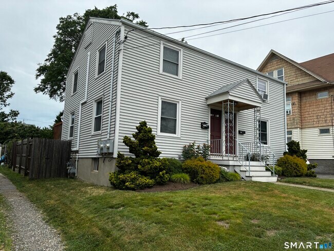 Photo - 424 Rockwell Ave