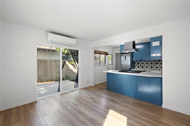 Photo - 827 Catalina St