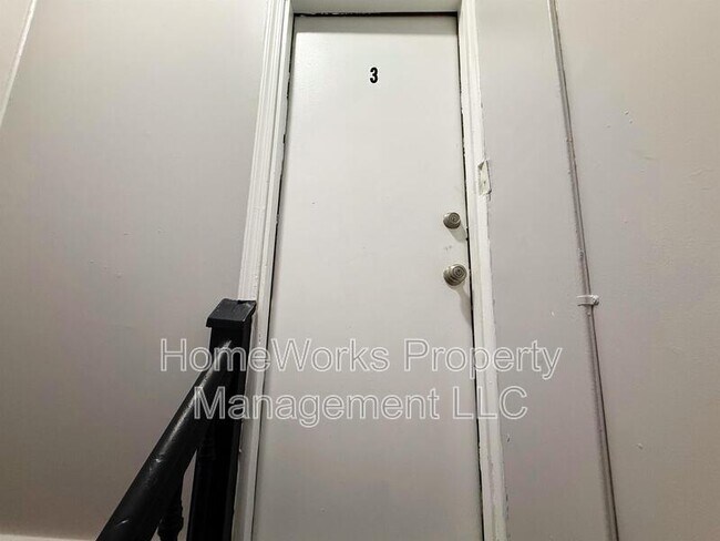 Photo - 1824 St Paul St Unit 3