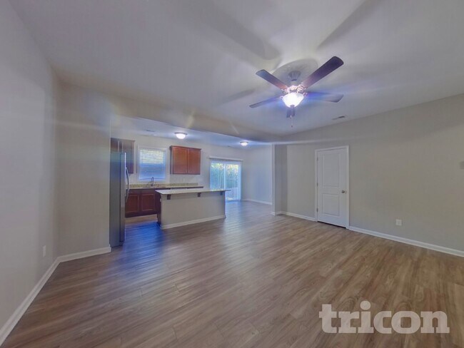 Photo - 208 Ashewicke Dr