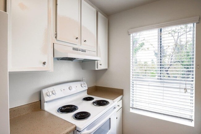 Photo - Parkview Village Apartments