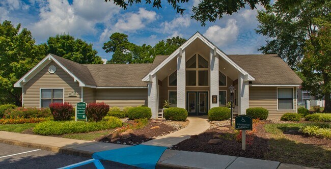 Hunter's Mill Apartments