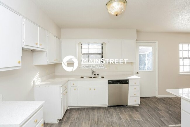 4 Bedroom Pet-Friendly Home in Bartlett, TN with Main Street Renewal