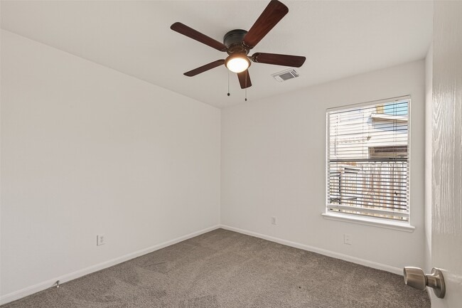 Building Photo - 4719 Silver Spruce Ln