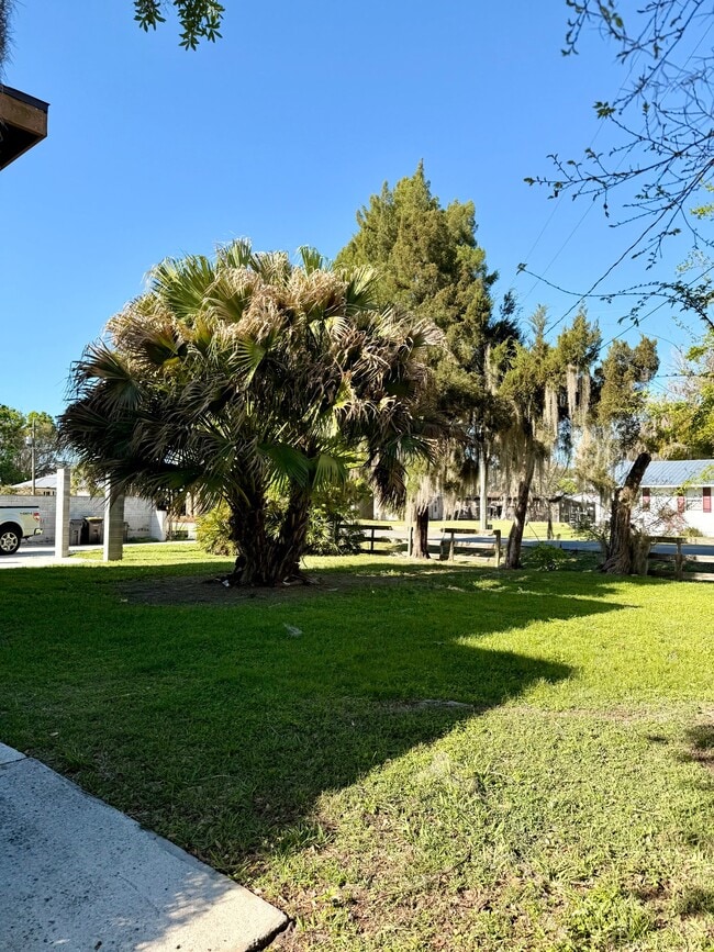 Photo - 160 N Lakeview Dr Unit #1