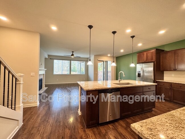 Photo - 10010 NW Bartlett Loop