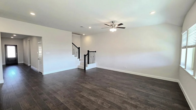 Photo - 3029 Hollybrook Ln