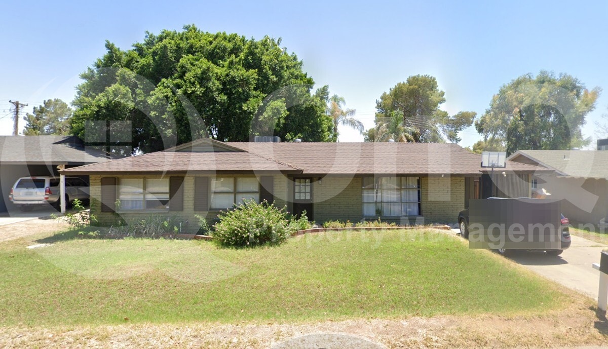 Photo - 1719 E McLellan Blvd House