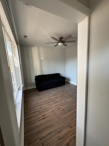 Sala de estar - 3753 S Hermitage Ave Unidad 1