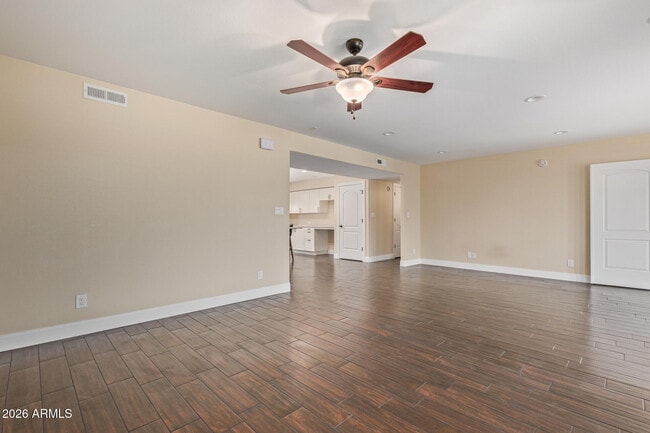 Photo - 1280 E Alameda Dr