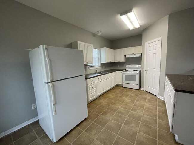 Photo - 3118 Barberry Dr