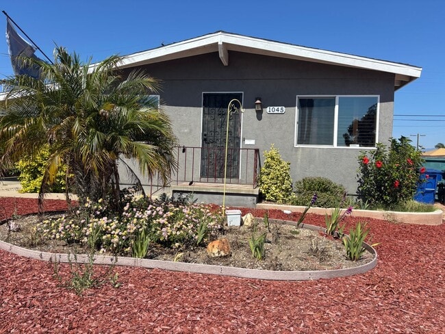 Building Photo - Updated 3-bedroom, 2-bath single-family ho... Rental