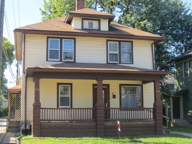 Building Photo - 1114 Rockhill St Unit 1114