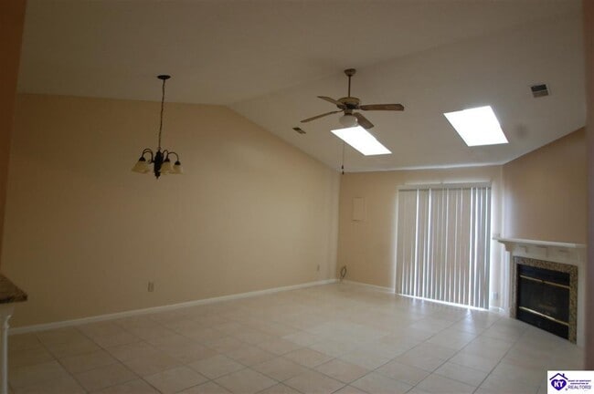 Photo - 602 Potomac Ct