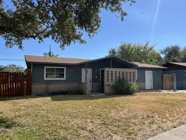 Building Photo - 1907 Oklahoma St
