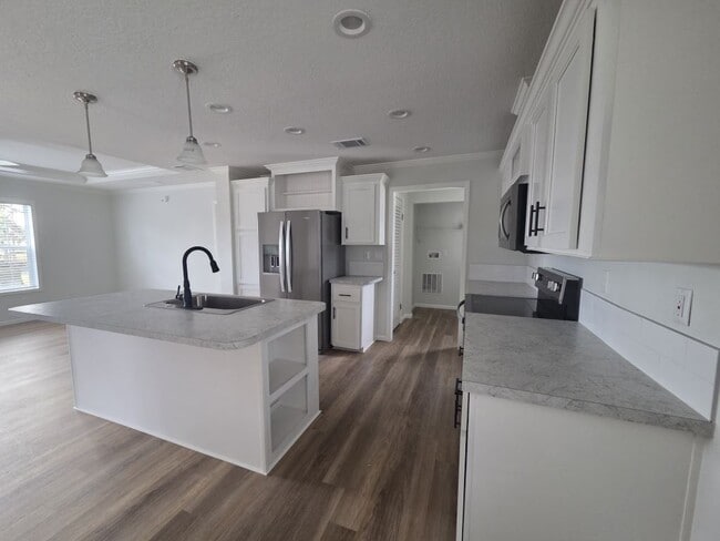 Photo - 7411 43rd Way N