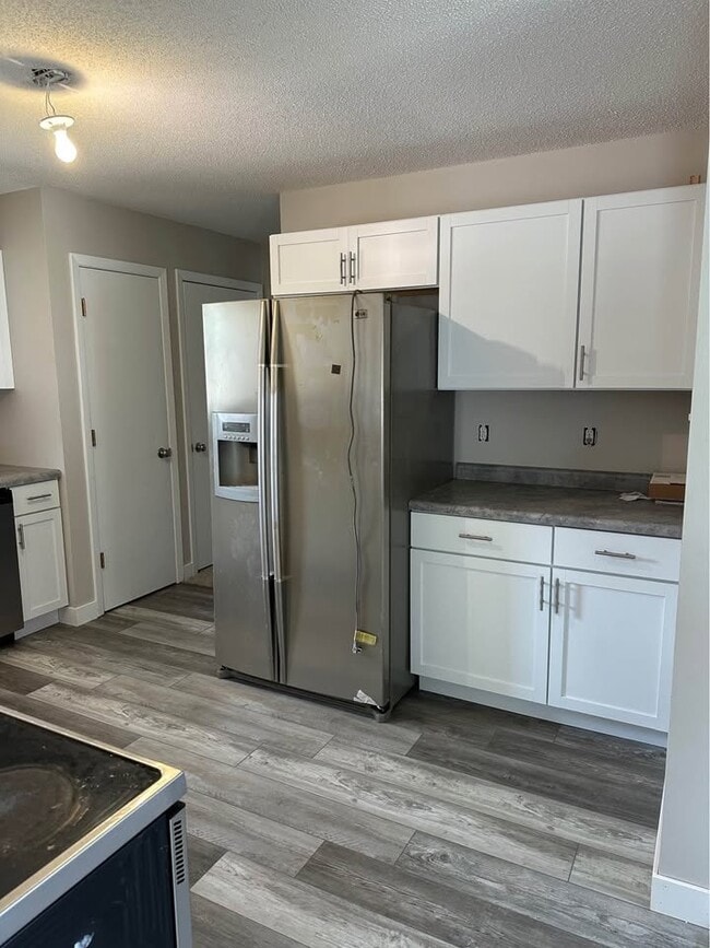 Photo - 402 2nd Ave N