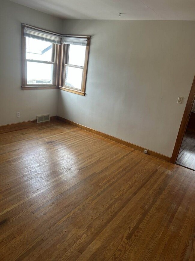 Photo - 2134 Graydon Ave