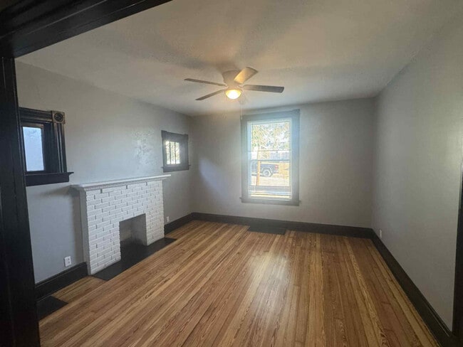 Building Photo - 225 Gordon Ave Rental