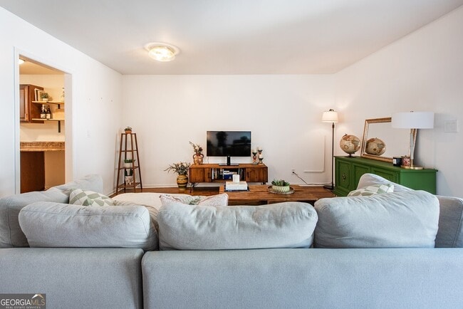 Photo - 408 Sycamore Dr Unidad D