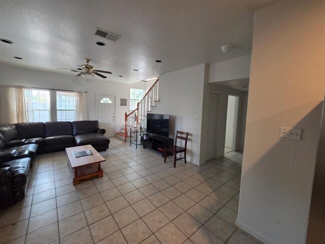 4703 Harmon Ave