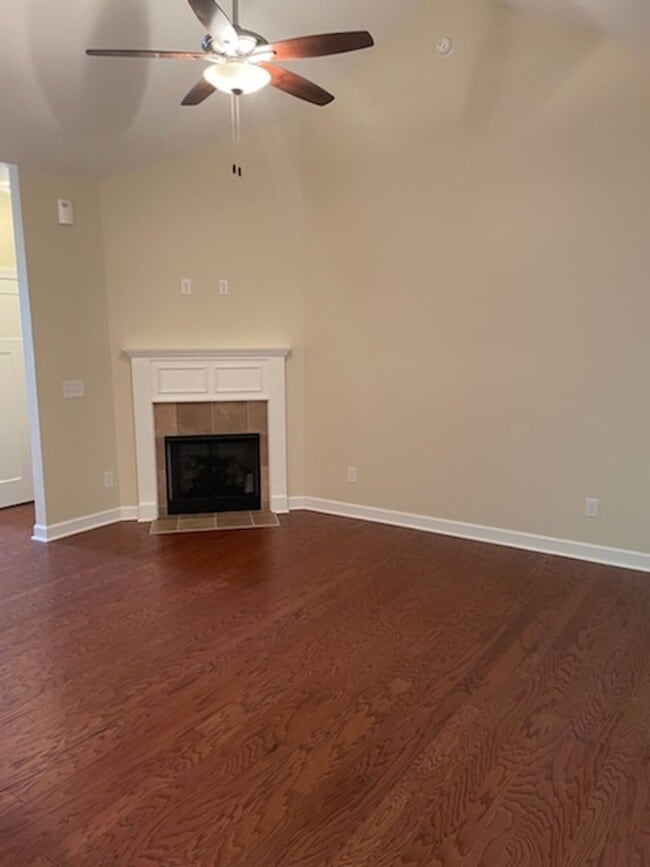 Photo - GORGEOUS TOWNHOME