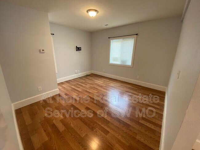 Photo - 617 S Fort Ave